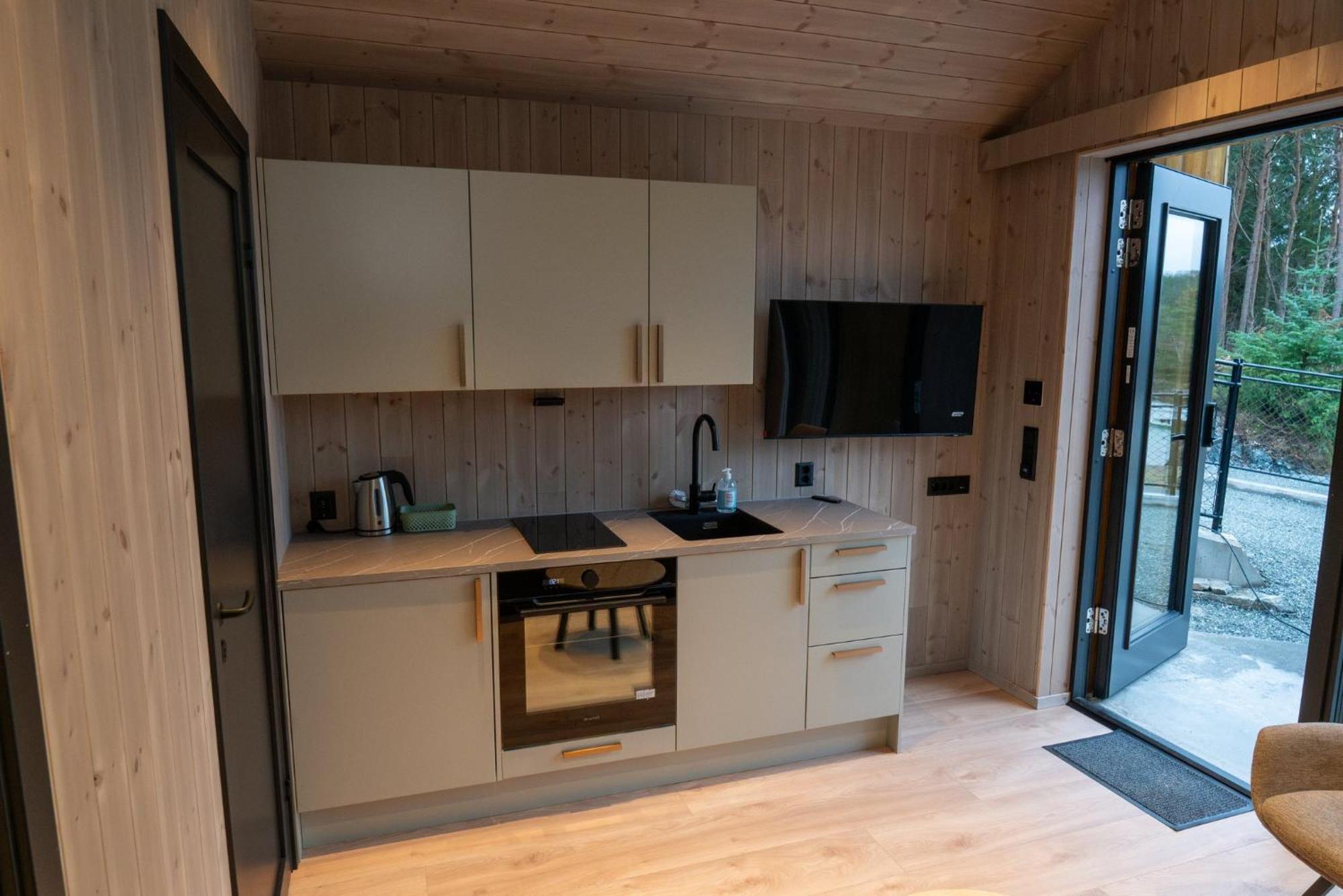 Kulleseidkanalen Gjestehamn Bomlo Экстерьер фото